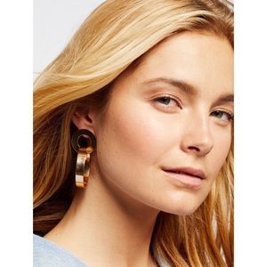 Free People Lizzie double hoop earrings NWT